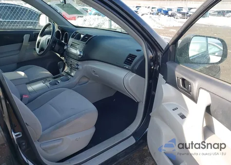 2012 Toyota Highlander Base V6 z USA, uszkodzony, nr VIN 5TDBK3EH6CS159707